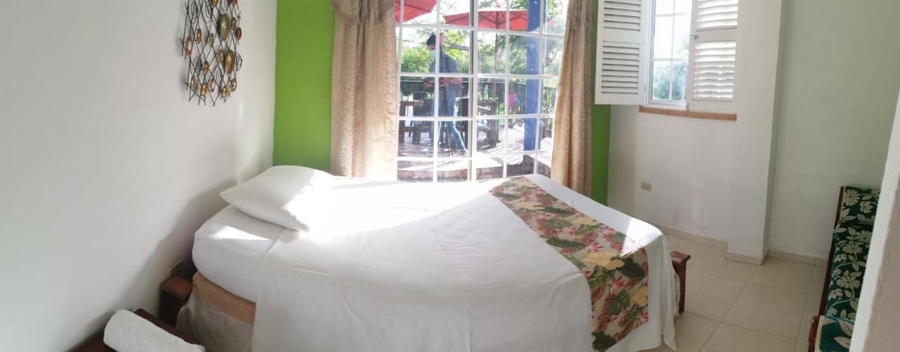 Apartahotel Casa Royal Palm 4*