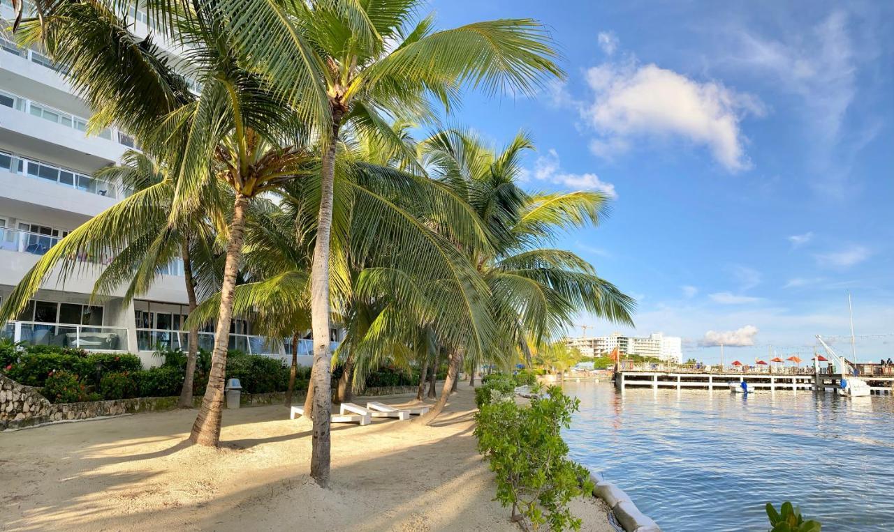 Apartamento Exclusivos Con Playa Privada *