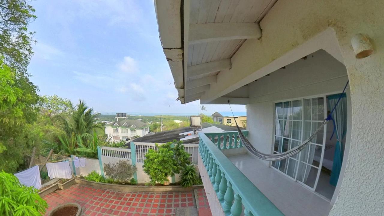 Queen Elizabeth Natural Luxury Guest house *