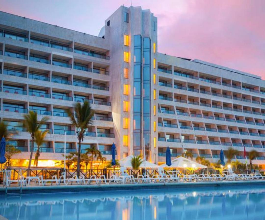 Apartamento Vacacional En Sun Rise Con Playa Privada