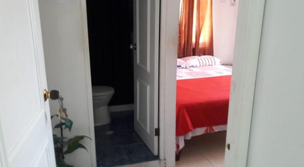 Nativa Miss Zelzel Place Hostal