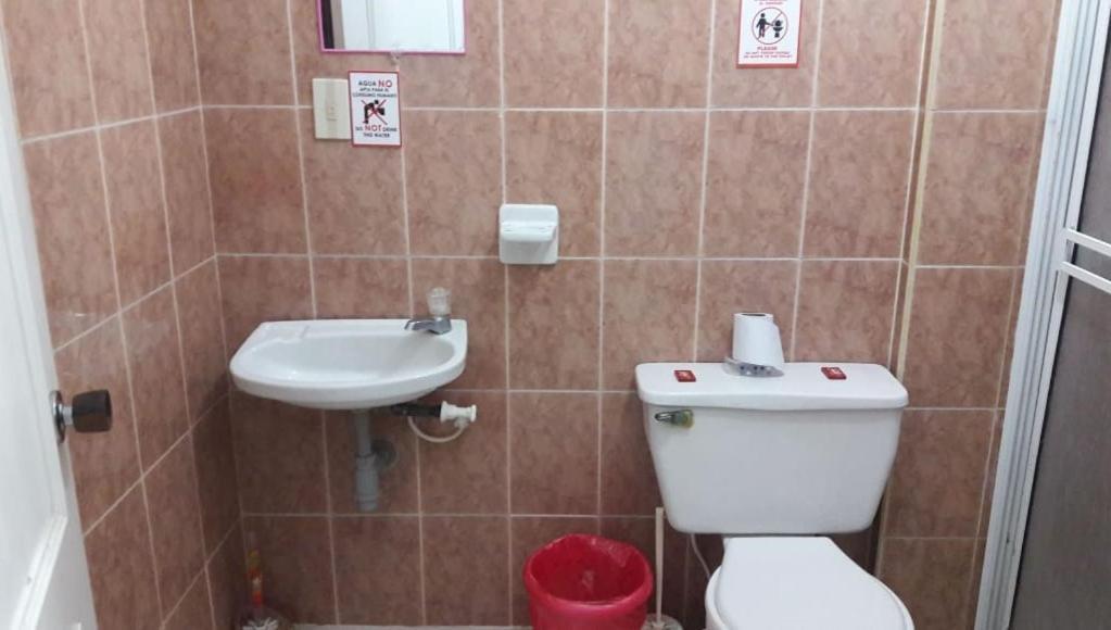 Nativa Miss Zelzel Place Hostal