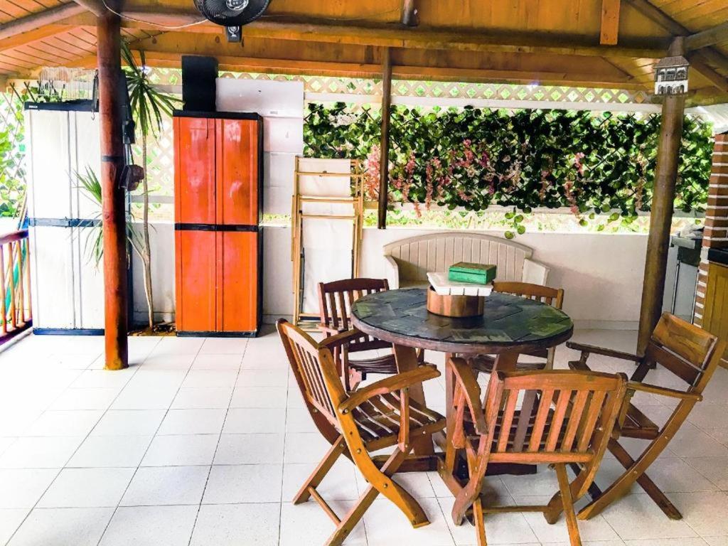 Pensión Galyrod House