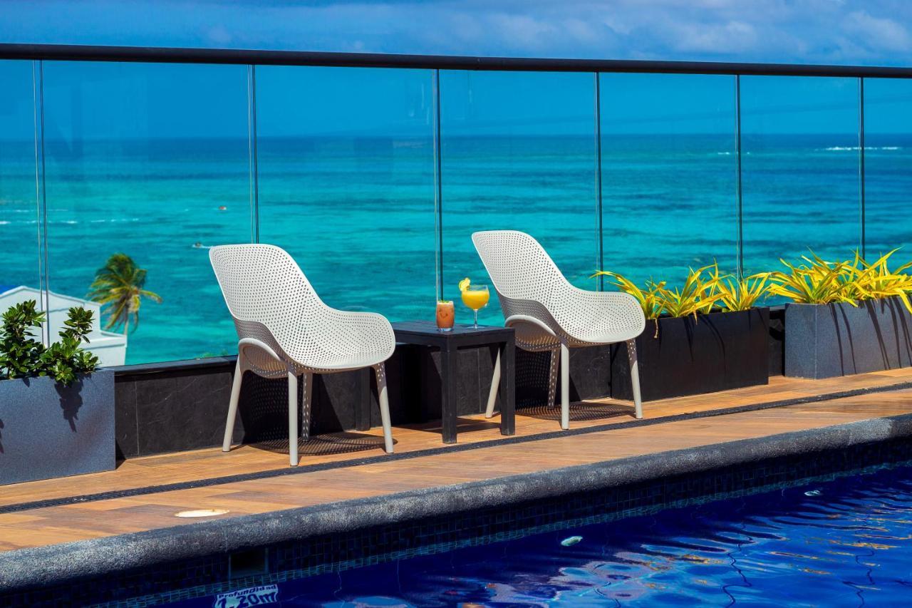Sea Avenue Hotel 4*