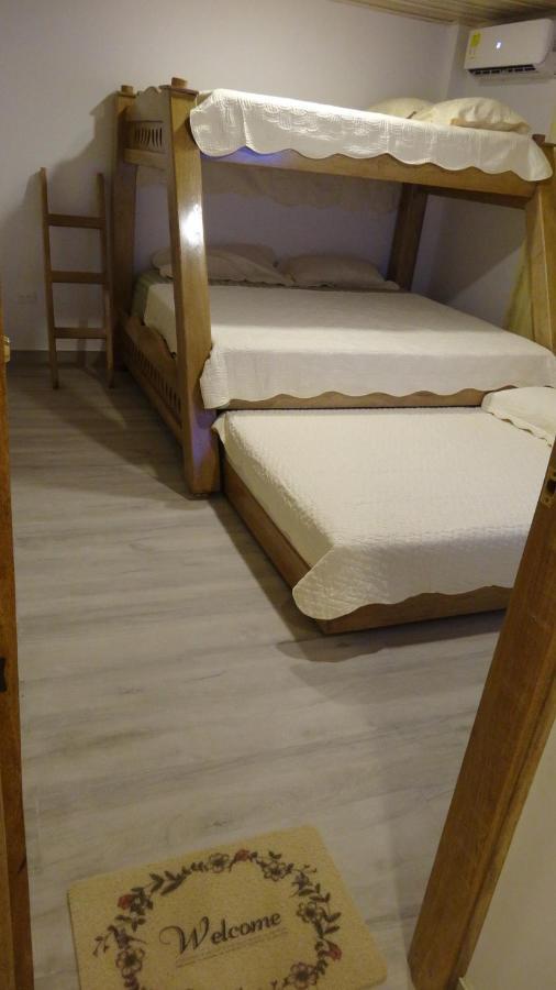 Guest house Aparta Roko *