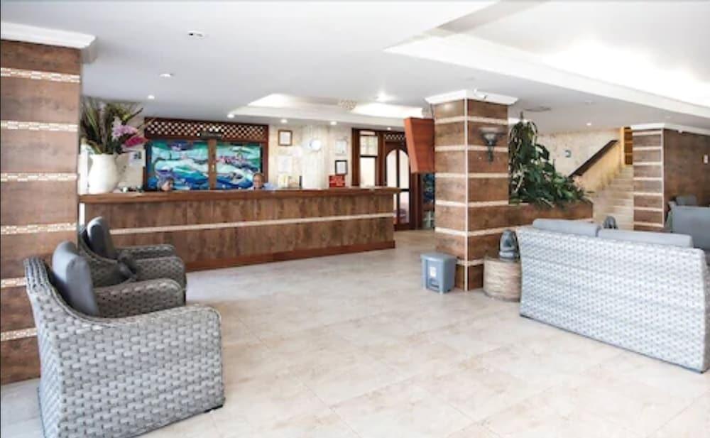 Hotel Tiuna 3*