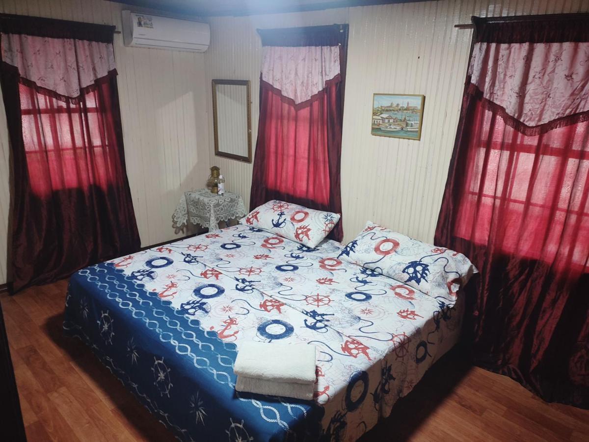 Nativa Miss Trinie Inn