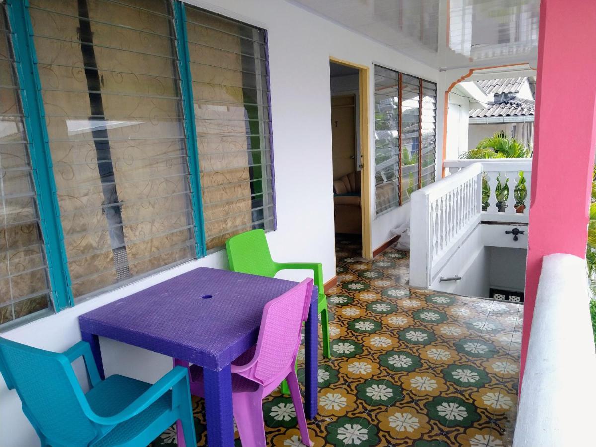 Homestay Mr. Tenloy's Place *