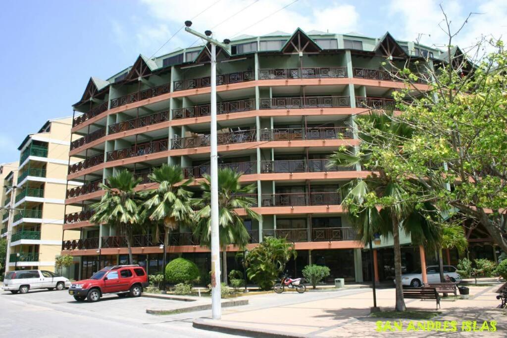 Hermoso Recién Remodelado Zona Apartamento