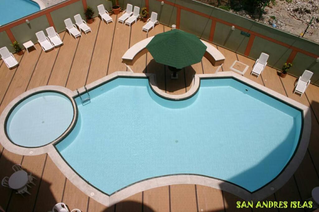 Apartamento Hermoso Recién Remodelado Zona