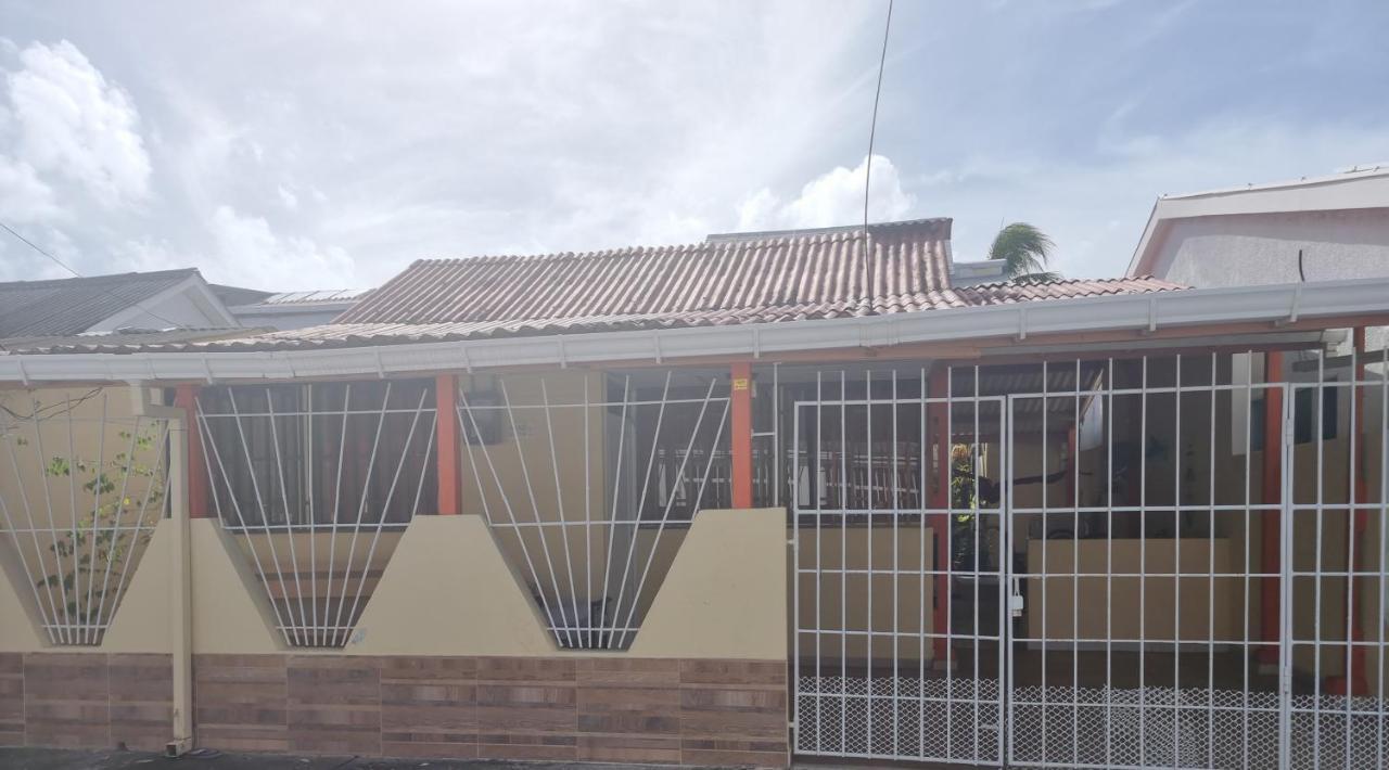 Keren Tropical House San Andrés