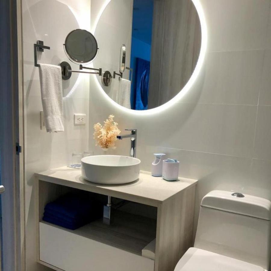 En Sun Rise Con Vista Al Mar Y Playa Privada Apartamento