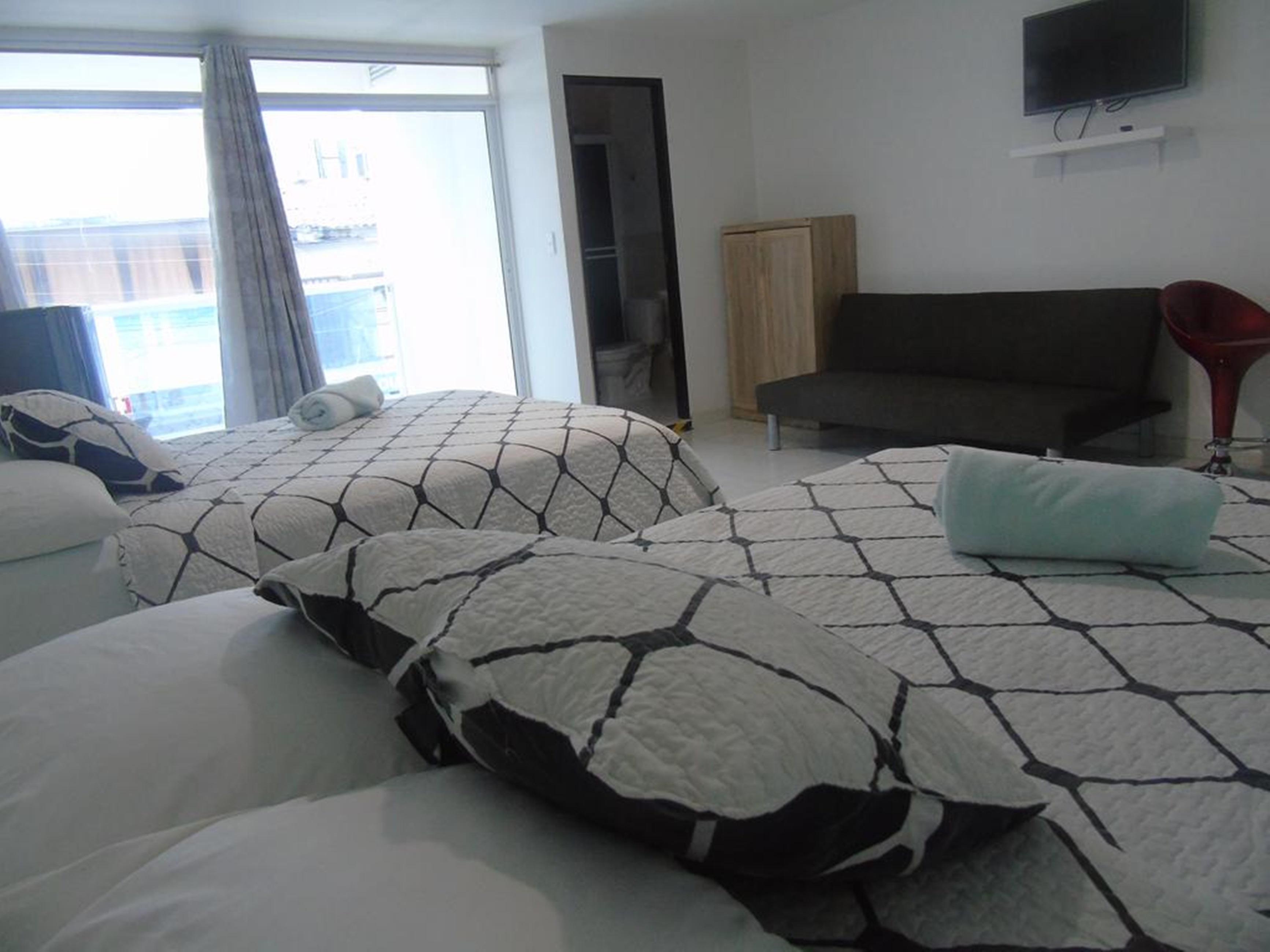 Blue Emerald Hotel