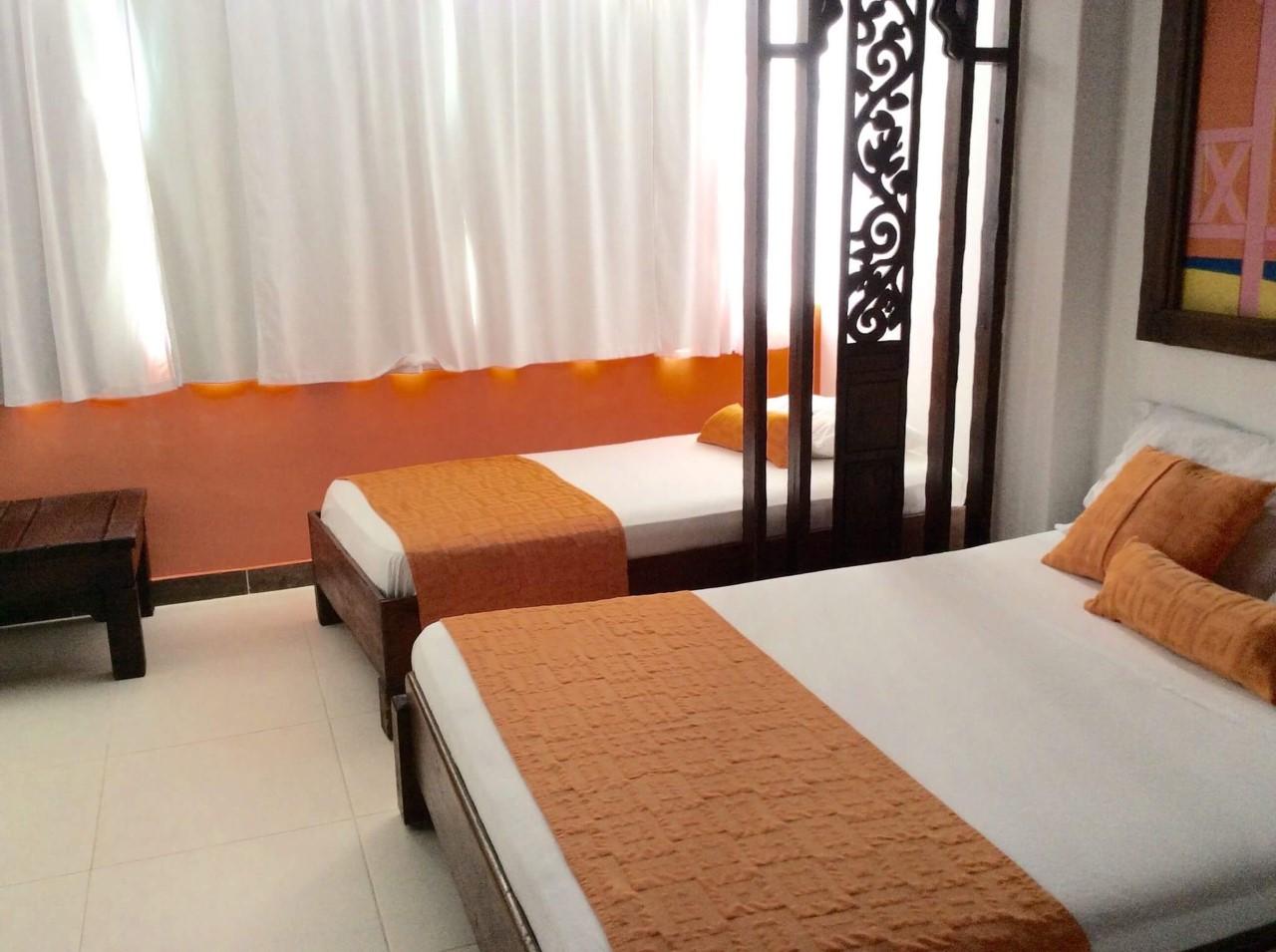 Hotel La De Lulu 2*