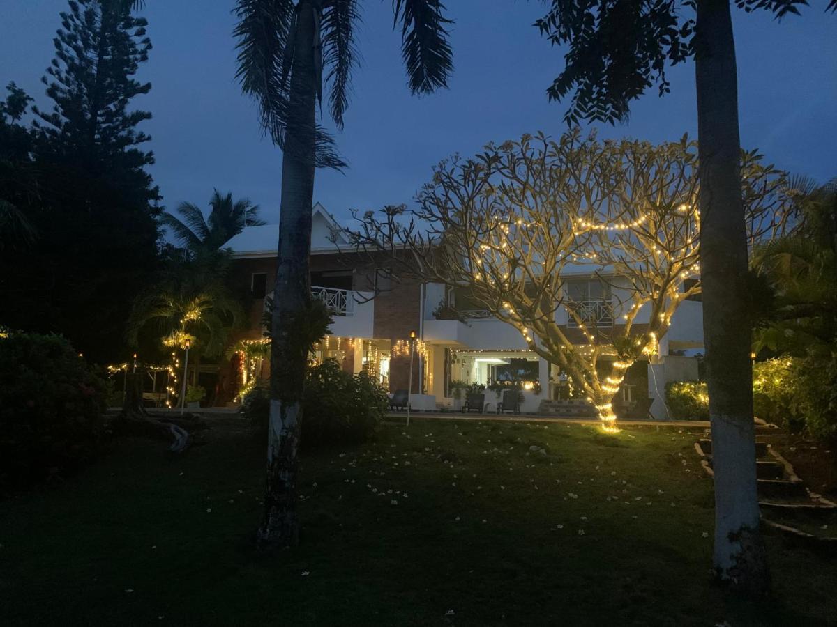 Casa De Flores Tropical 4*