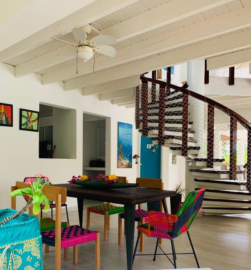 Casa De Flores Tropical