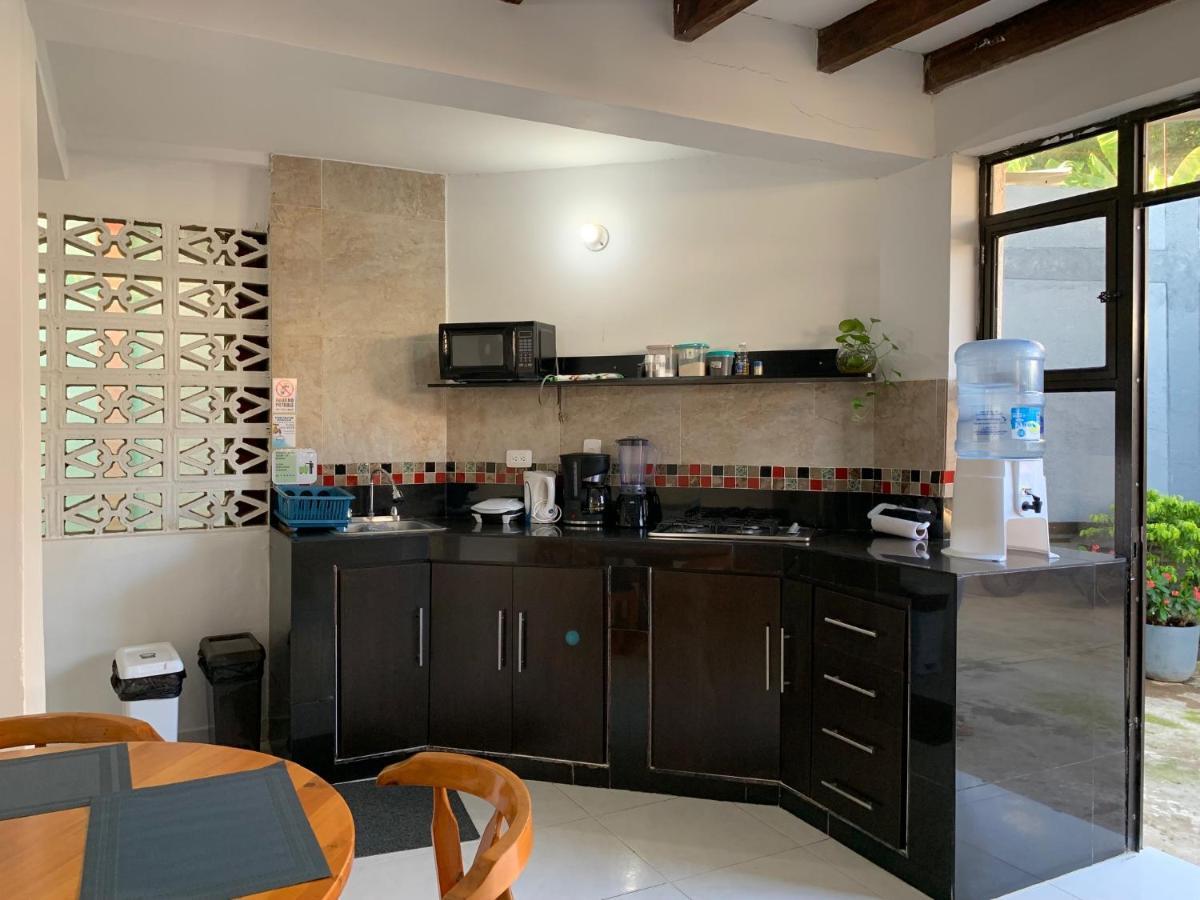 Hummingbird House San Andrés