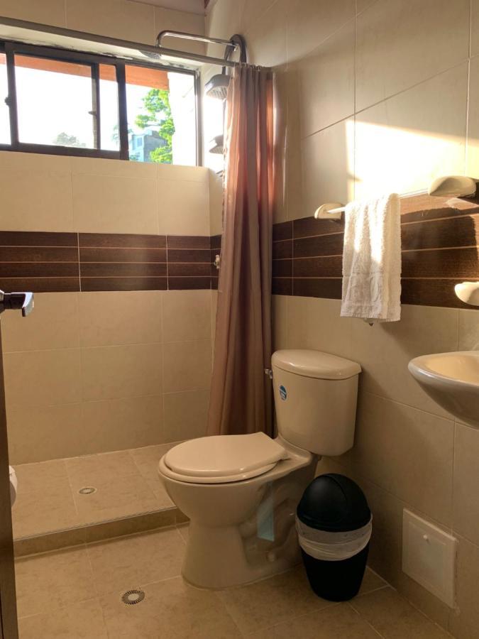 Hummingbird House San Andrés