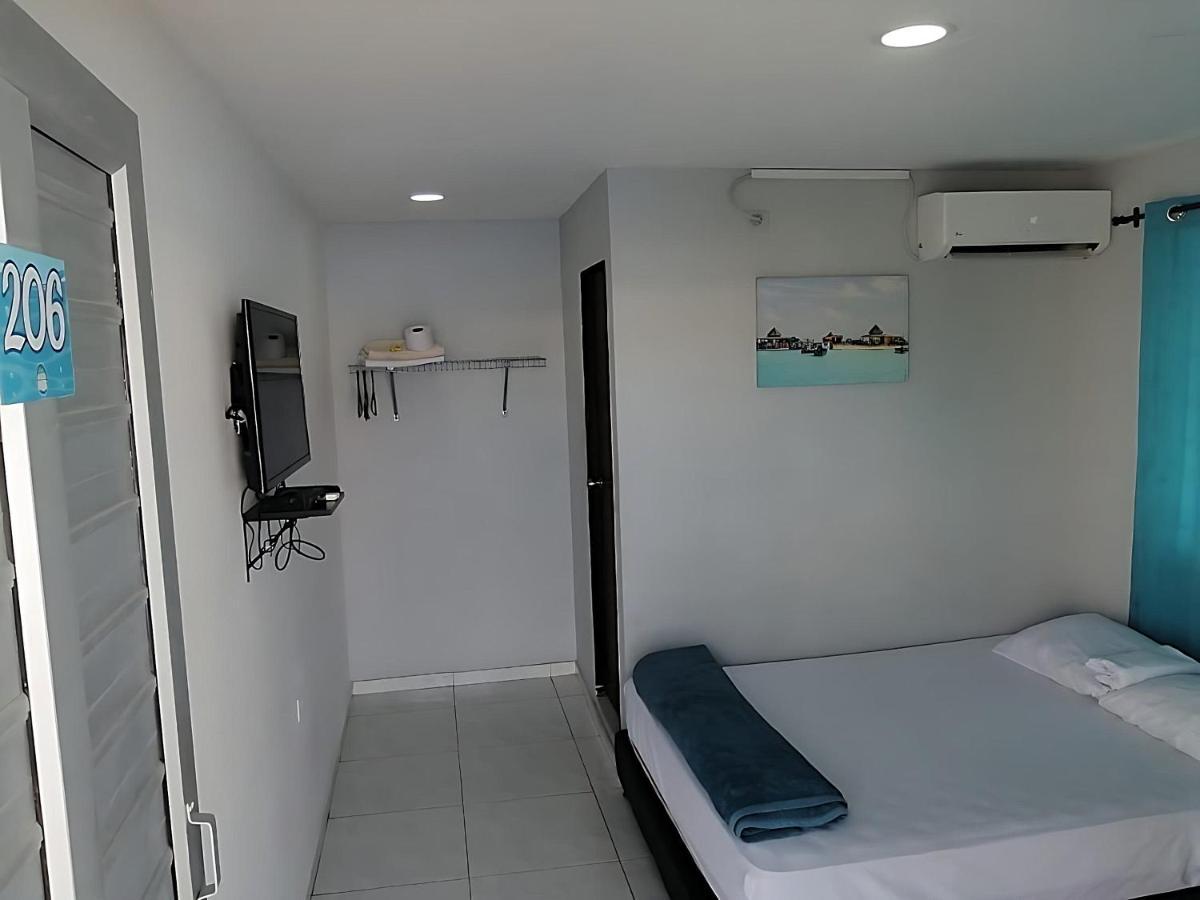 Hotel Islander Blue House