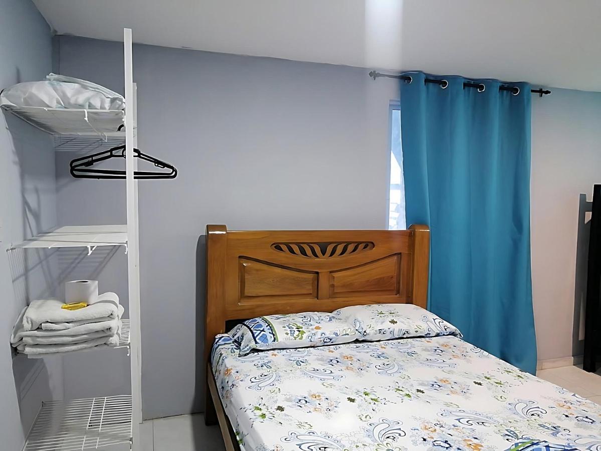 Islander Blue House Hotel *