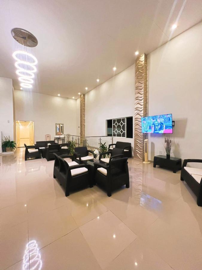 Hotel Plaza *