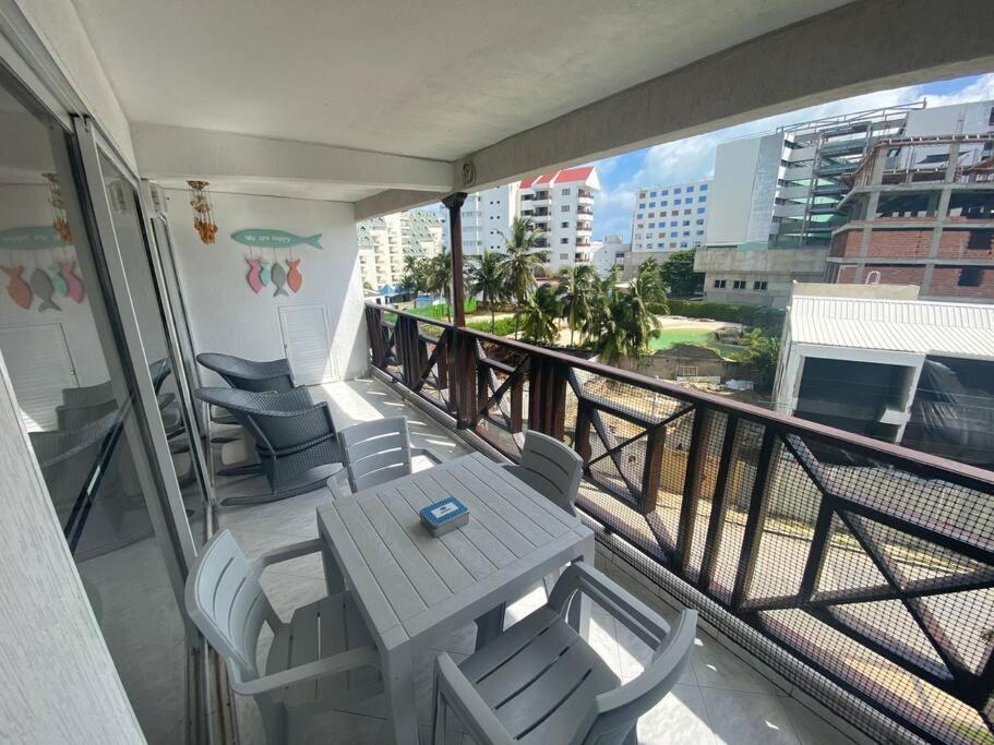Classy Reef Alado De La Playa Apartamento