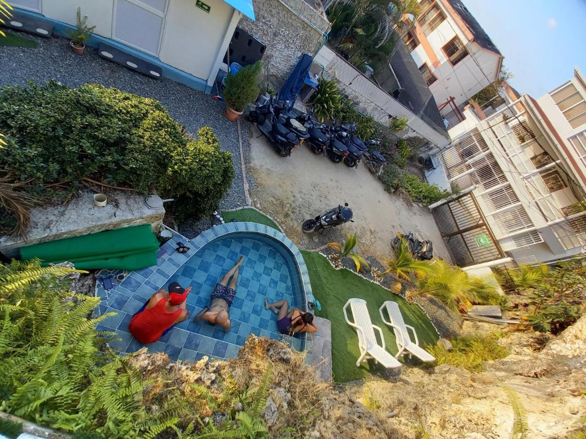 The Rock House Eco (adults Only) Bed and breakfast 2*