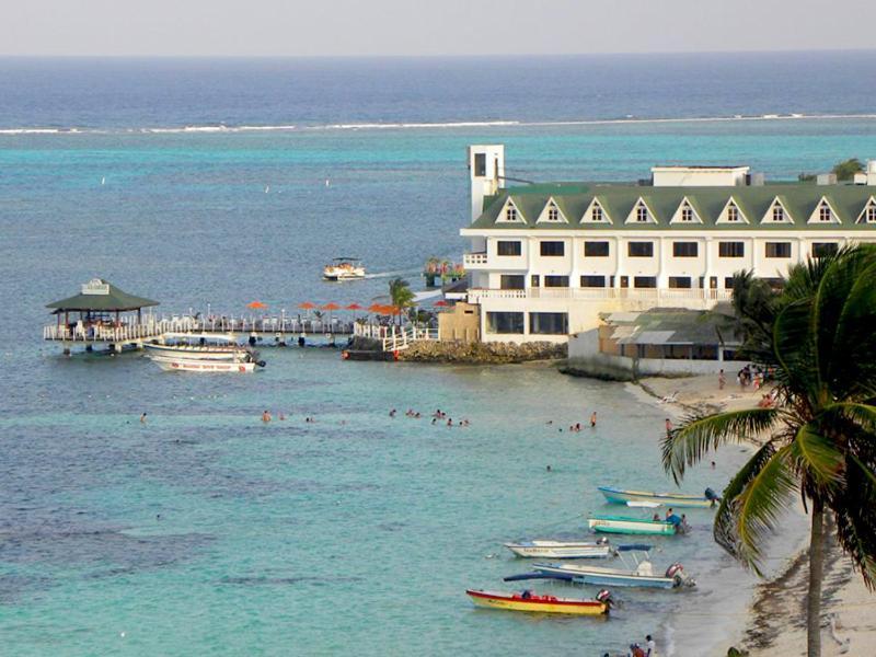 Lord Pierre Hotel 4*
