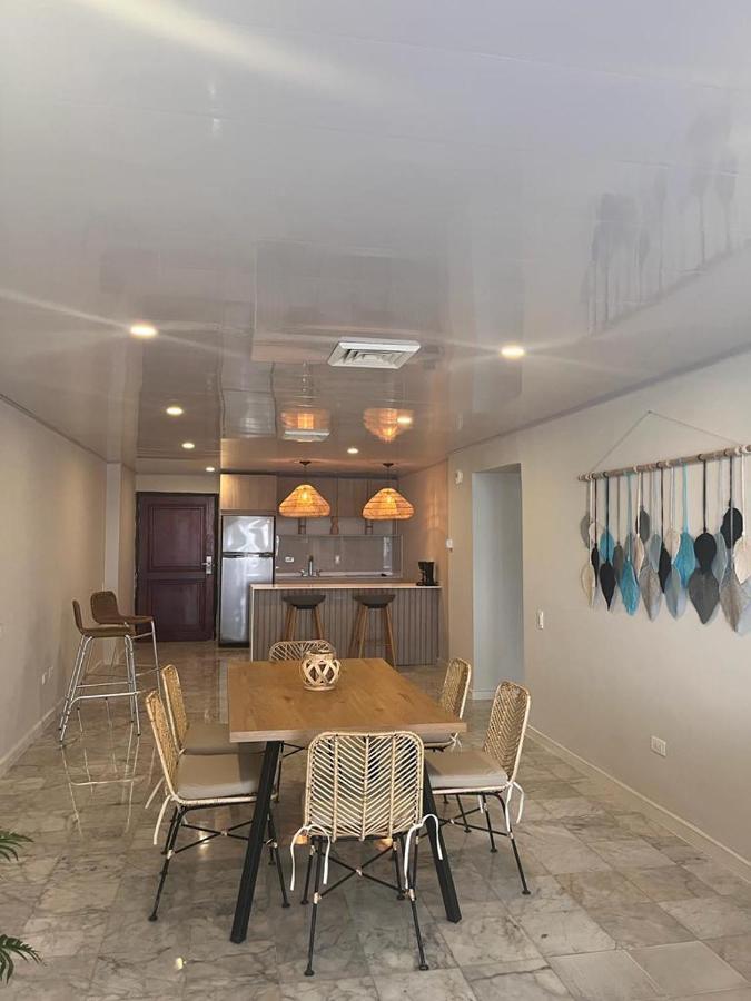 Con Playa Privada Y Vista Al Mar Apartamento *
