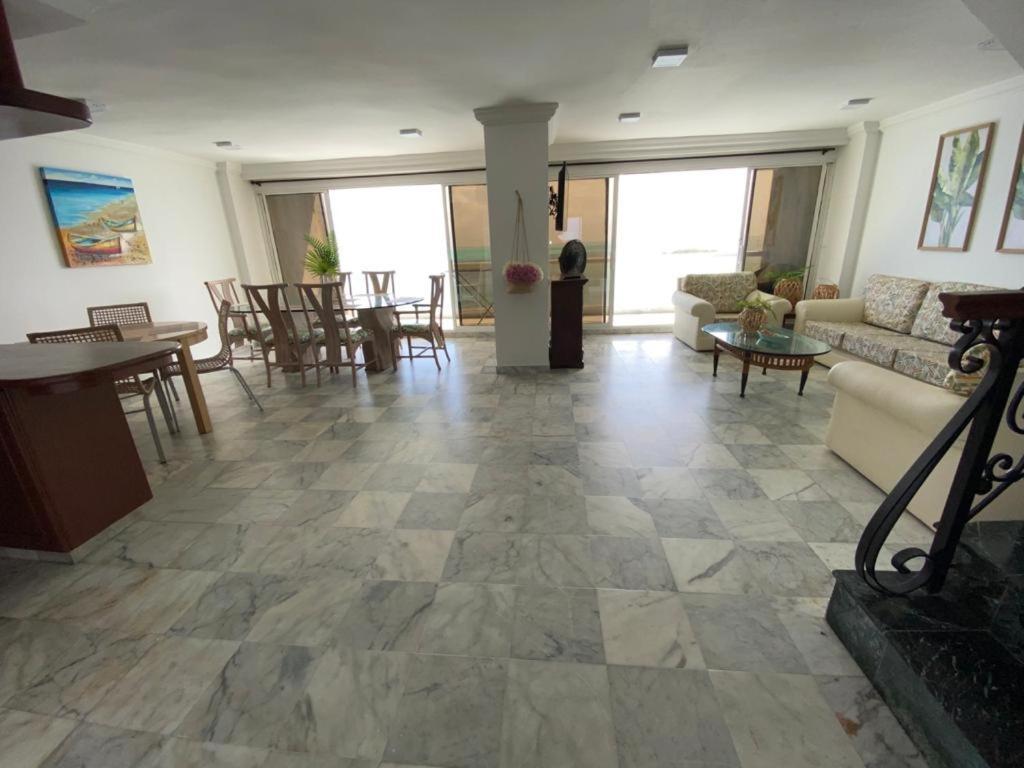 Apartamento Con Playa Privada Y Vista Al Mar *