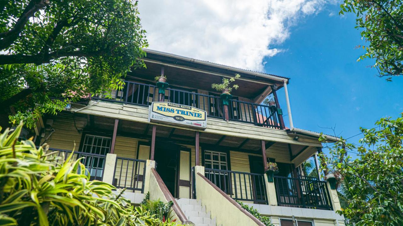 Nativa Miss Trinie Inn