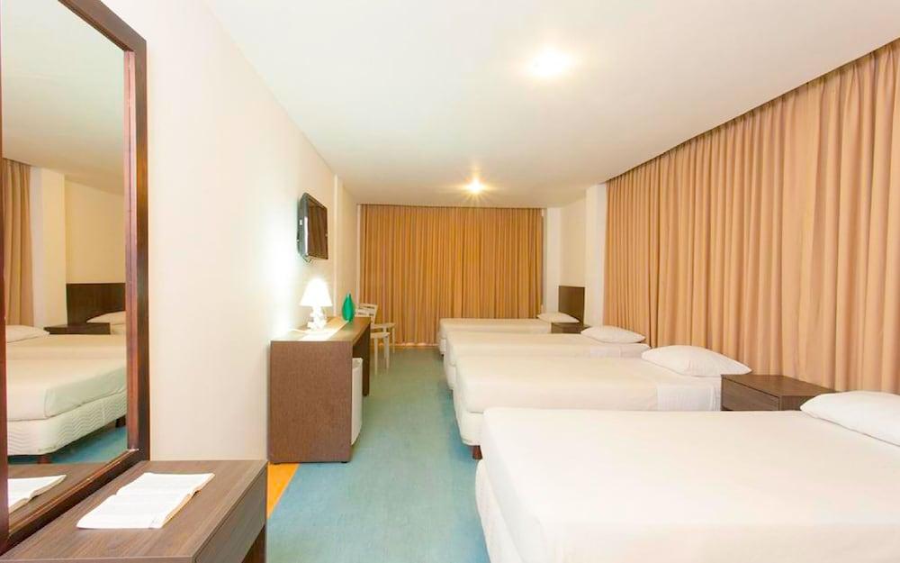 On Vacation Blue Tone Hotel 3*