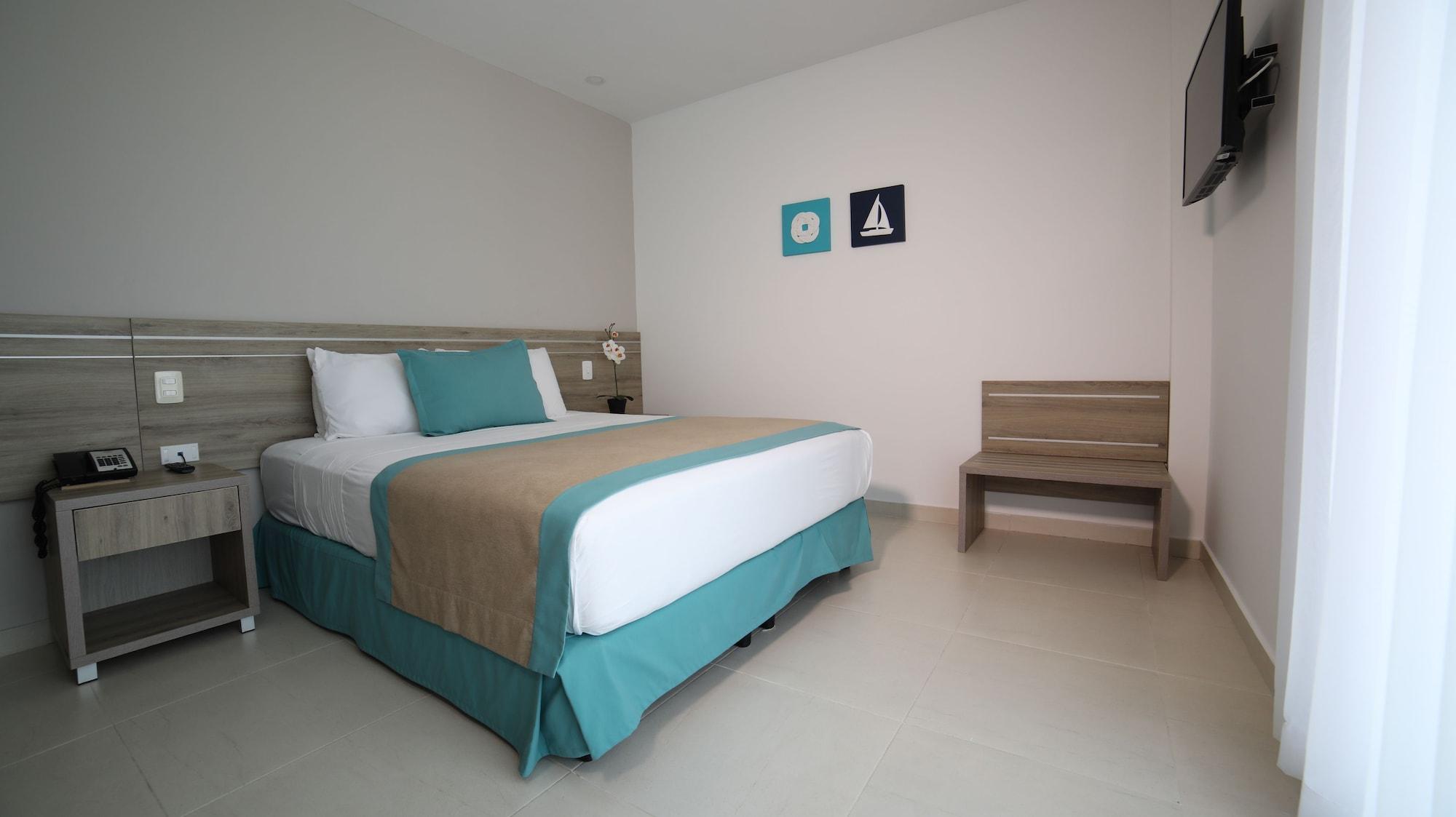 Hotel Portobelo Plaza De Americas 4*