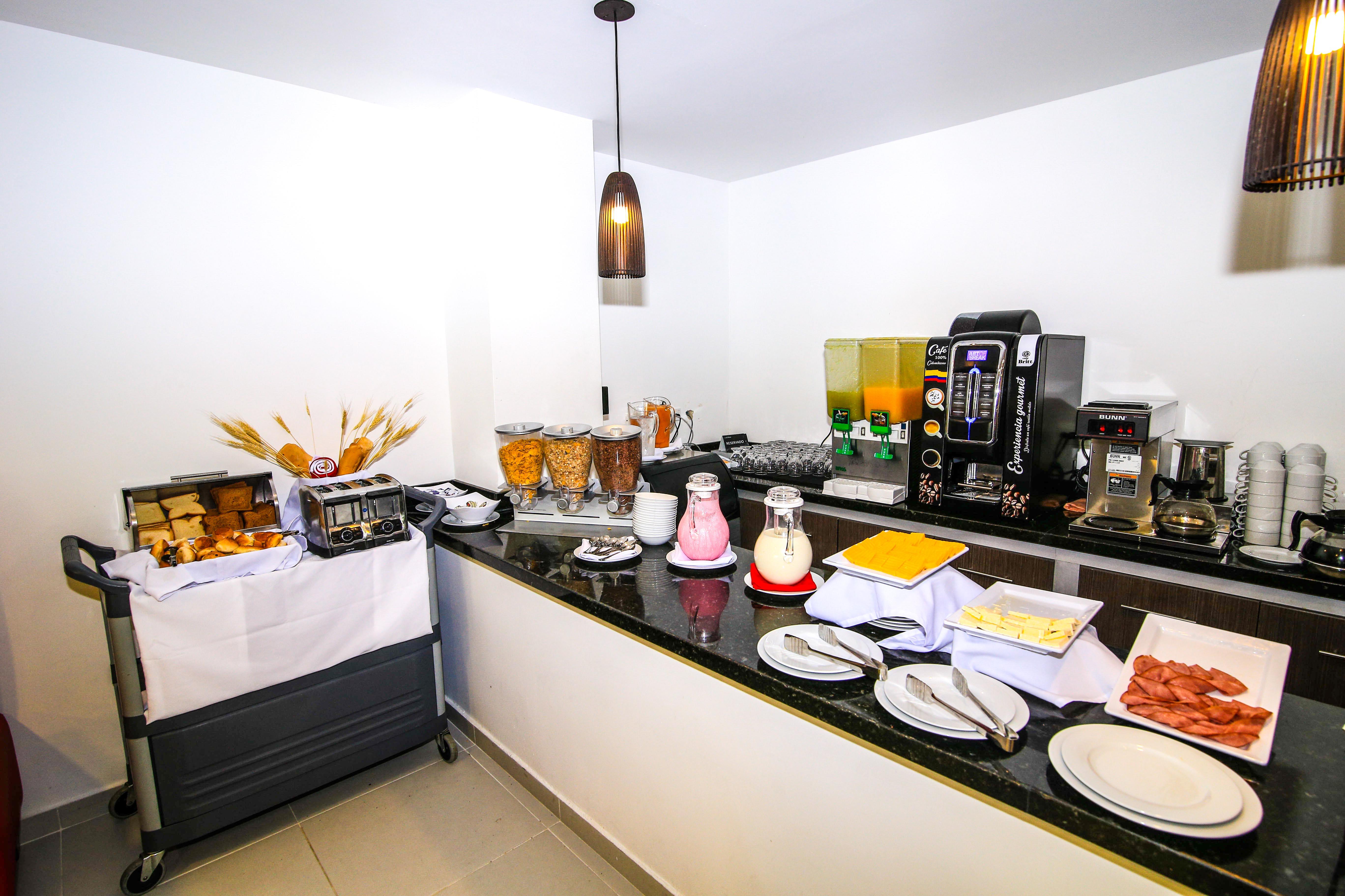 Portobelo Plaza De Americas Hotel