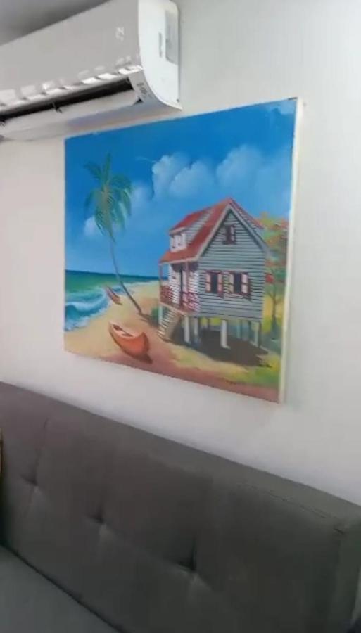 Apartamento Ubicado Frente A La Playa Principal San Andrés