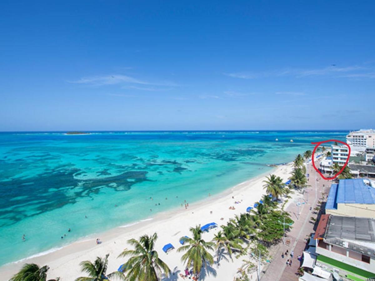 Apartamento Ubicado Frente A La Playa Principal * San Andrés