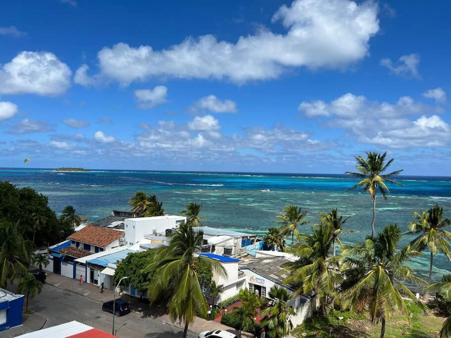 Sea View 703b