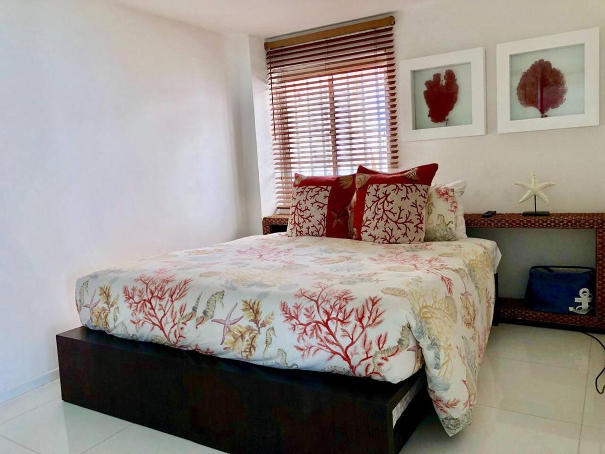Bay Point 1001 Apartamento *