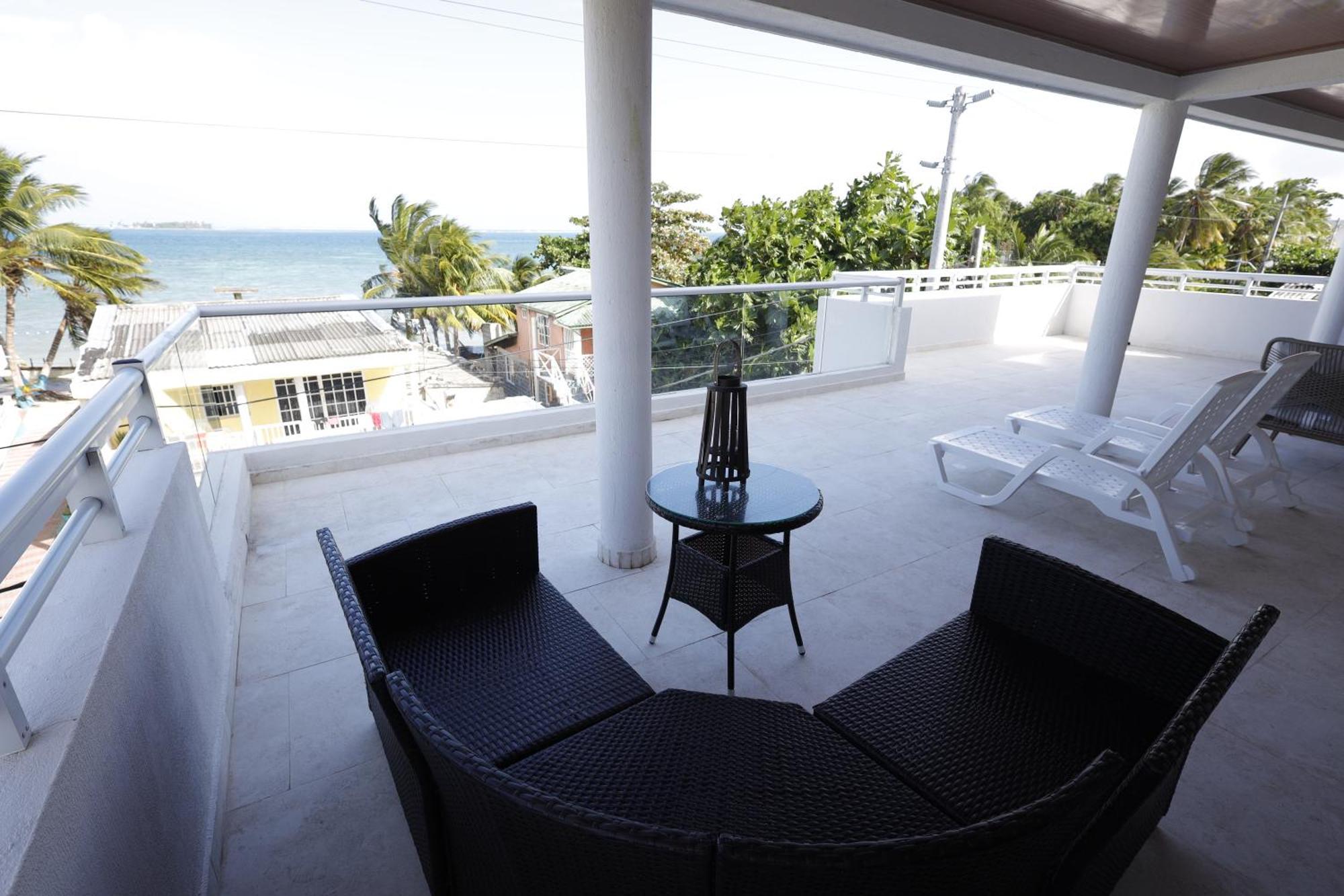 Bed and breakfast Alka's Paradise And