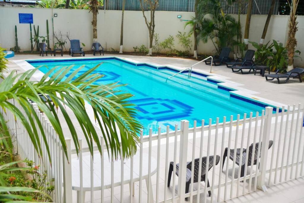 Apartamento Penthouse Con Vista Al Mar Y Balcon