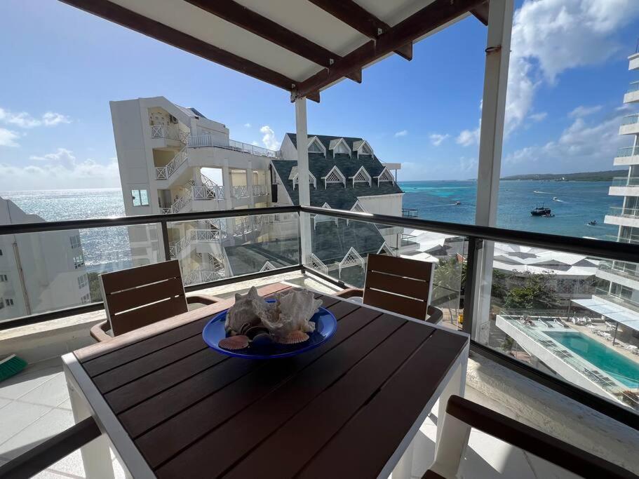 Penthouse Con Vista Al Mar Y Balcon