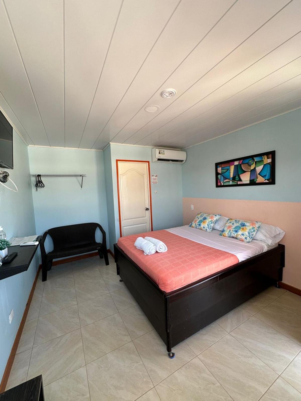 Victoria's Gennie Bay Village Guest house