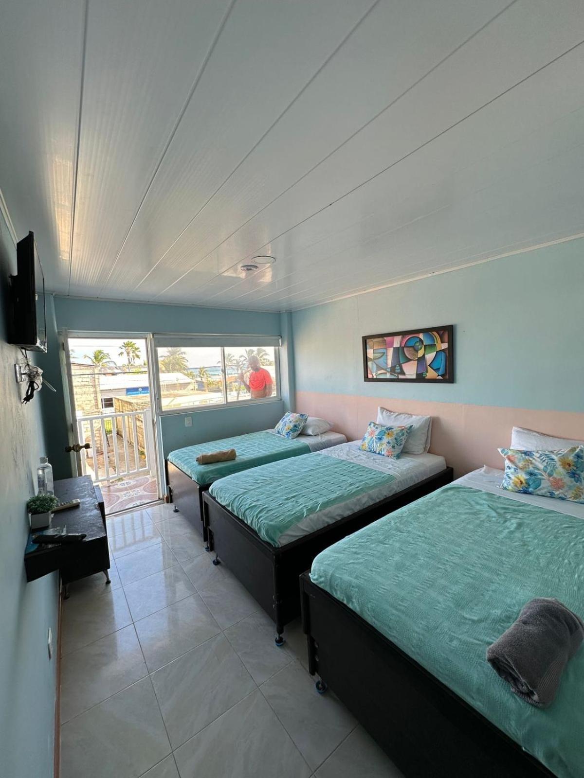 Victoria's Gennie Bay Village 2*