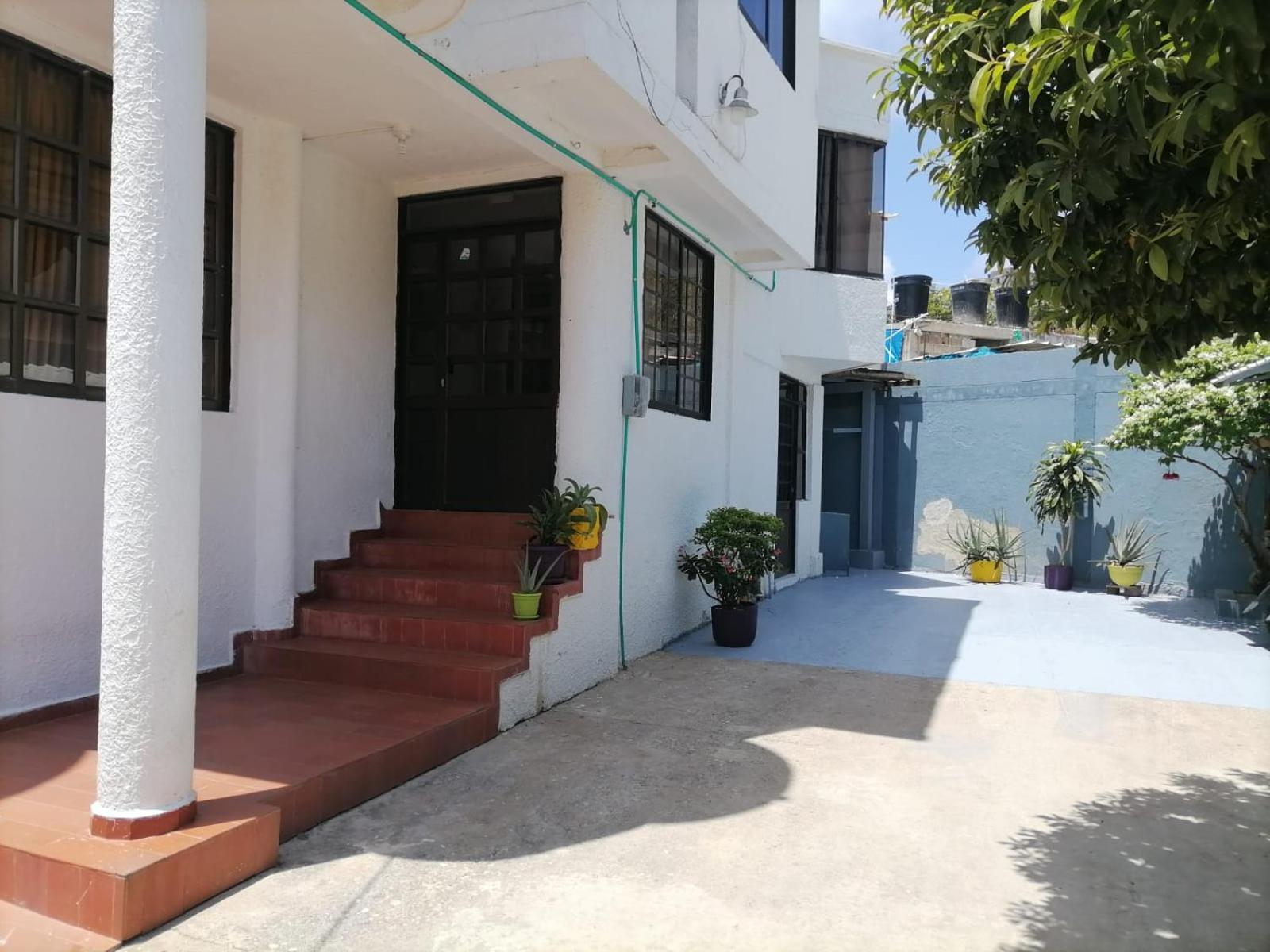 Hummingbird House San Andrés