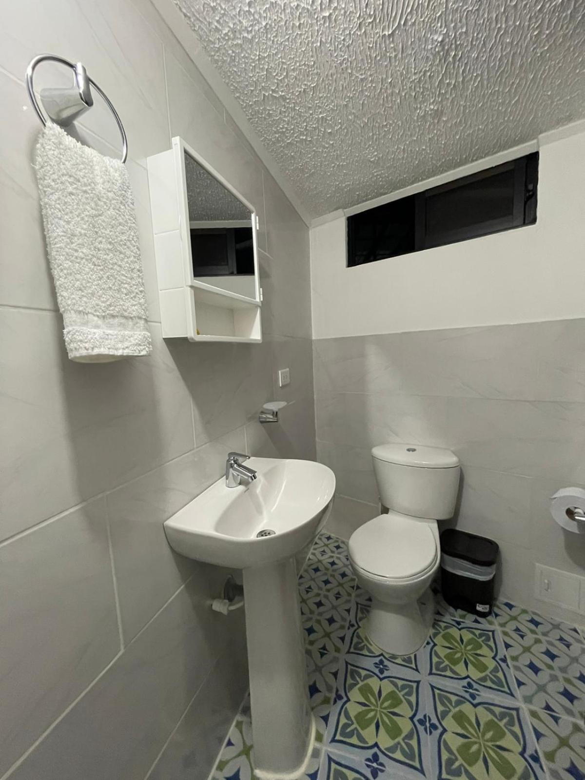 Hummingbird House Apartamento *