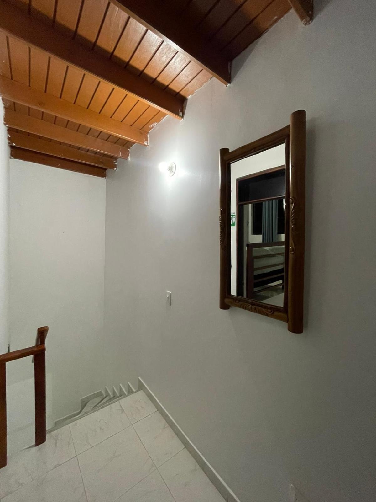 Hummingbird House San Andrés