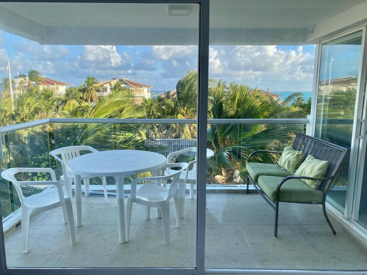 Santorini Bay * San Andrés