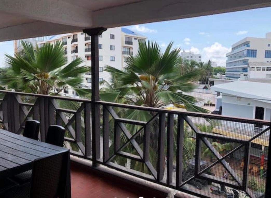 Classy Reef Alado De La Playa Apartamento *