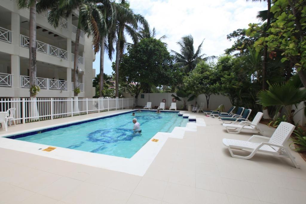 Edificio Bay Point Apto 402 Punta Hansa