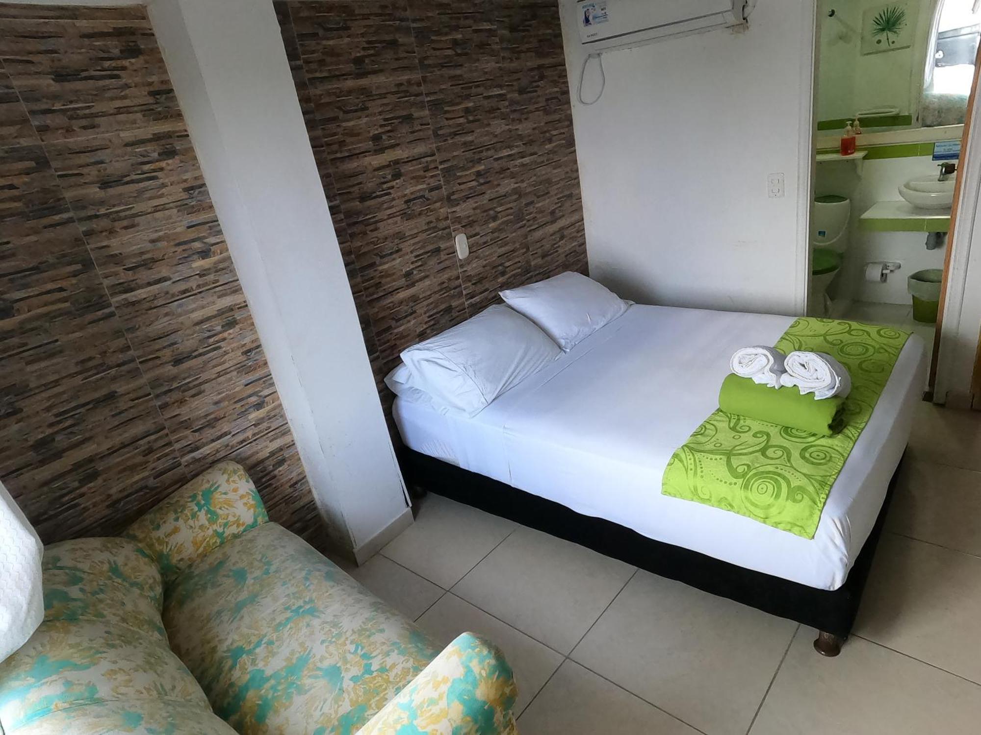 Hotel La De Lulu 2*